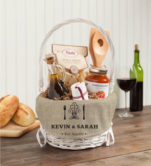 Wicker Basket With Personalized Bon Appetit Liner